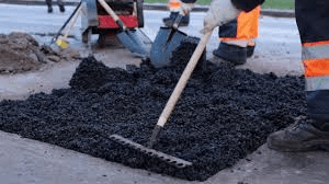 Asfaltul rece vs. asfaltul cald: diferențe și aplicații 5 Asfaltul rece vs. asfaltul cald: diferențe și aplicații 4